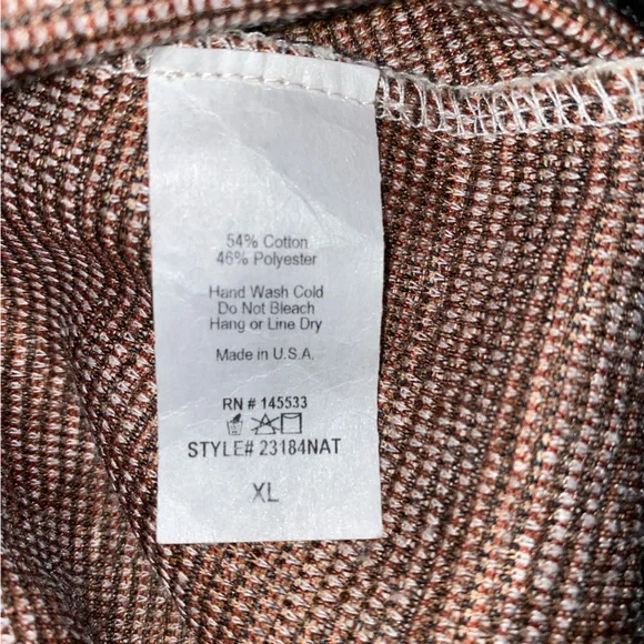 Woven Shell Top with Exposed Zipper and Fringe Detail - Picture 9 of 9